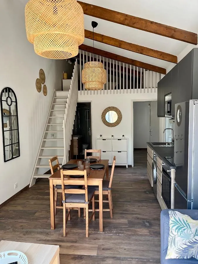 Maisonnette Avec Petite Foret Valreas France